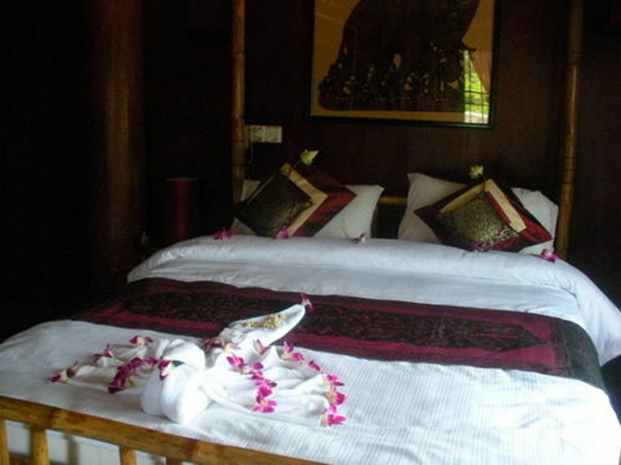 The Bong Thom Homestay Сиемрип Экстерьер фото